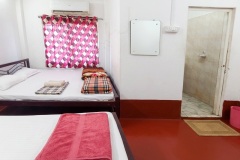 Four-Bed-AC-room