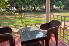 cottage-balcony